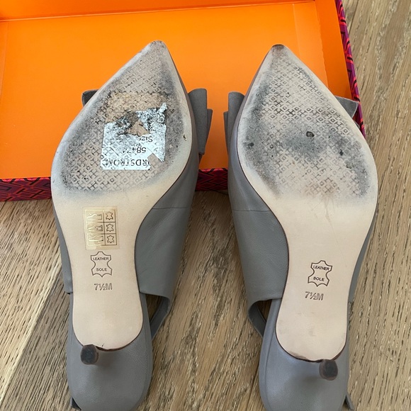 Tory Burch Grey kitten heel with a bow - Picture 4 of 5